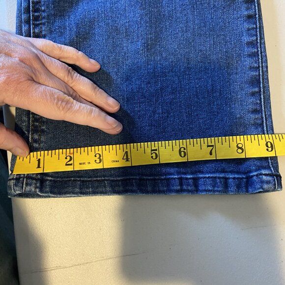 Democracy Jeans Size 16 light wash slight flare leg - Picture 11 of 12